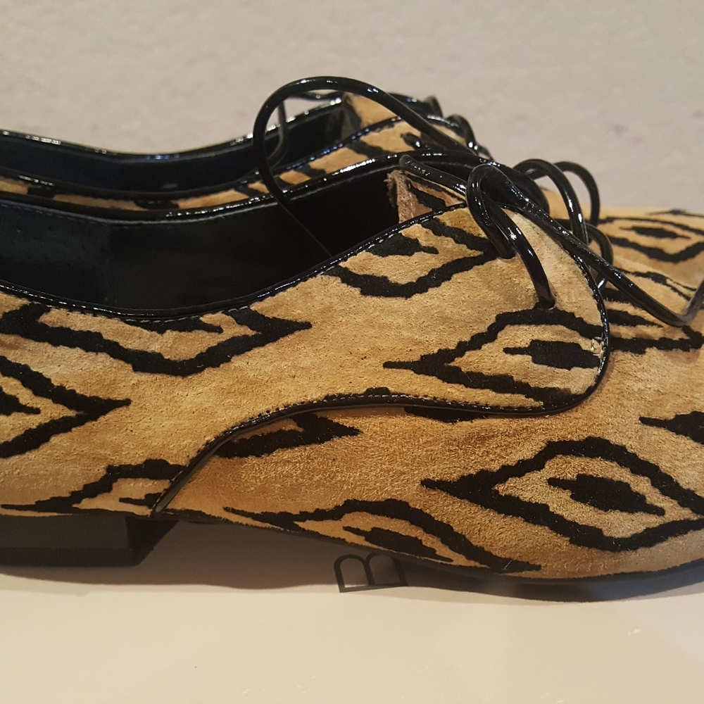 BCBG Loafers - Picture 3 of 6